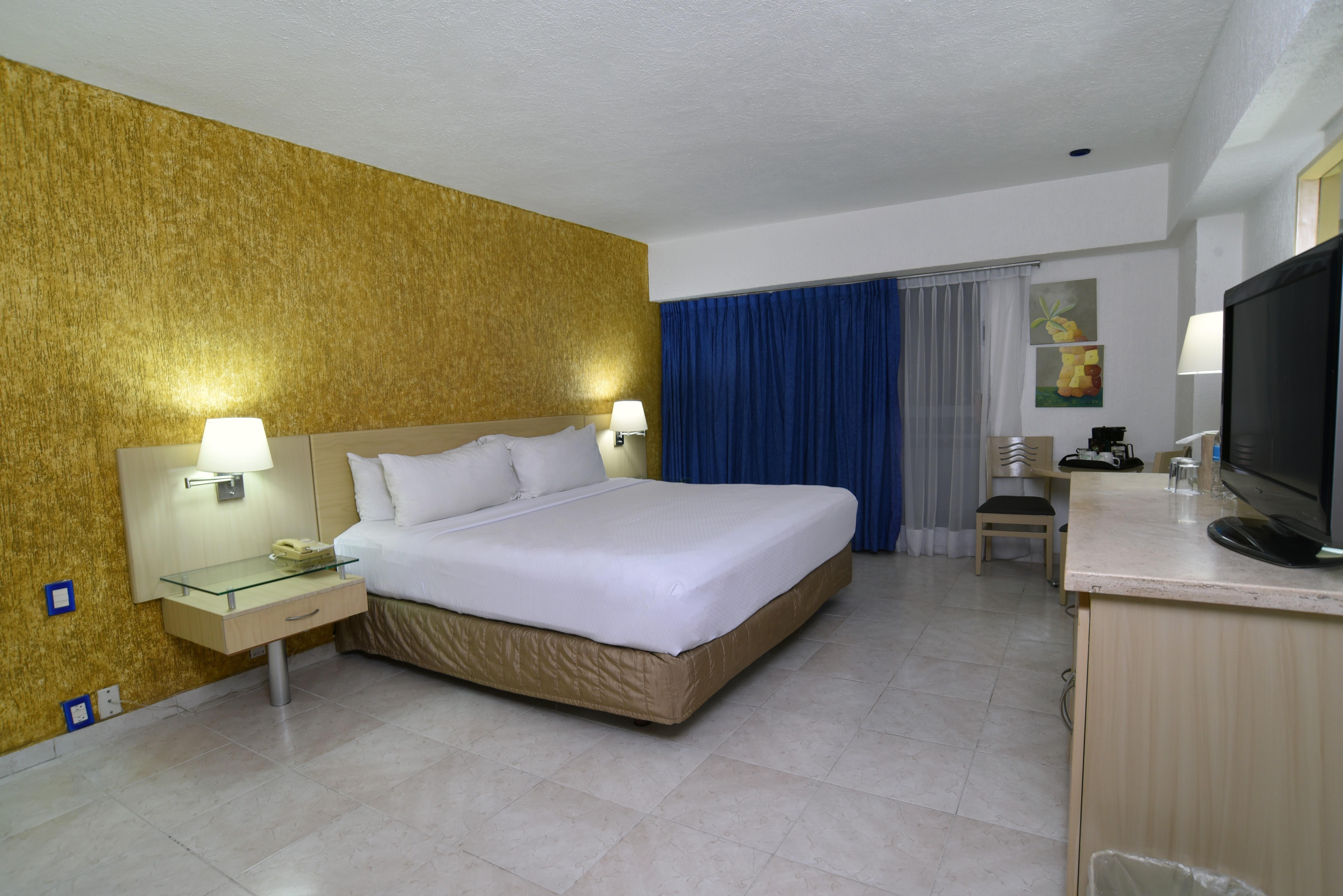 Hs Hotsson Hotel Acapulco Exteriör bild A room at the hotel